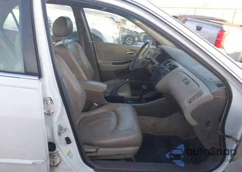 2000 Honda Accord 3.0 Ex from USA, damaged, VIN 1HGCG165XYA034116